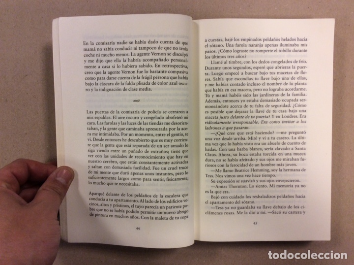 Libros de segunda mano: HERMANA. ROSAMUND LUPTON. PRINCIPAL DE LOS LIBROS 2011 - Foto 4