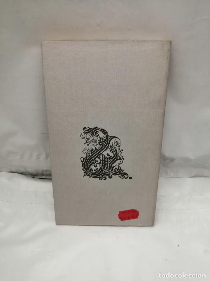 Libros de segunda mano: LA MANO ENCANTADA (PRIMERA EDICI&Oacute;N) - Foto 2