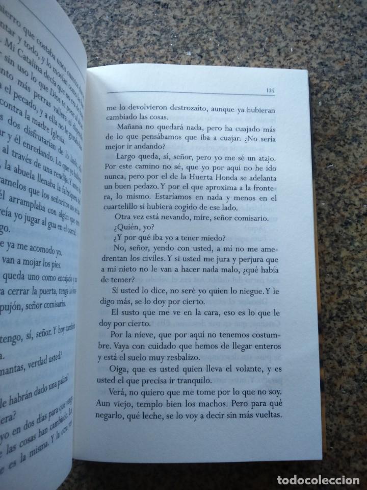 Libros de segunda mano: CIELOS DE BARRO -- DULCE CHACON -- CIRCULO 2001 -- - Foto 3