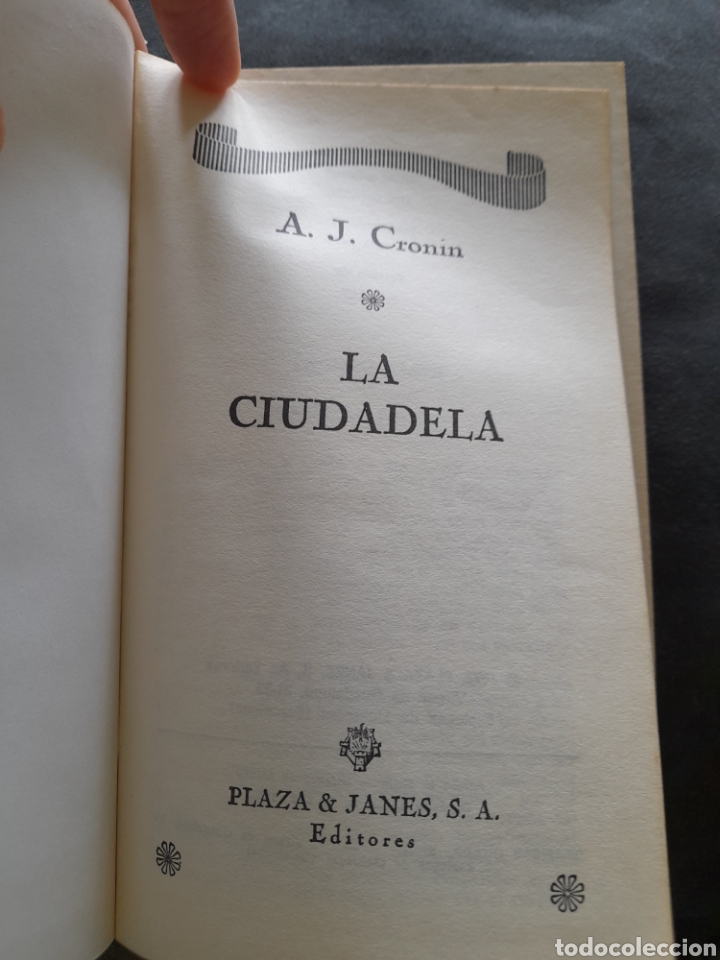 Libros de segunda mano: La ciudadela. A J Cronin - Foto 2