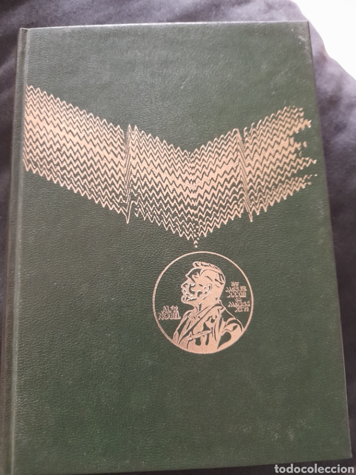 Libros de segunda mano: Una aldea. Iv&aacute;n Alexeievich Bunin - Foto 1