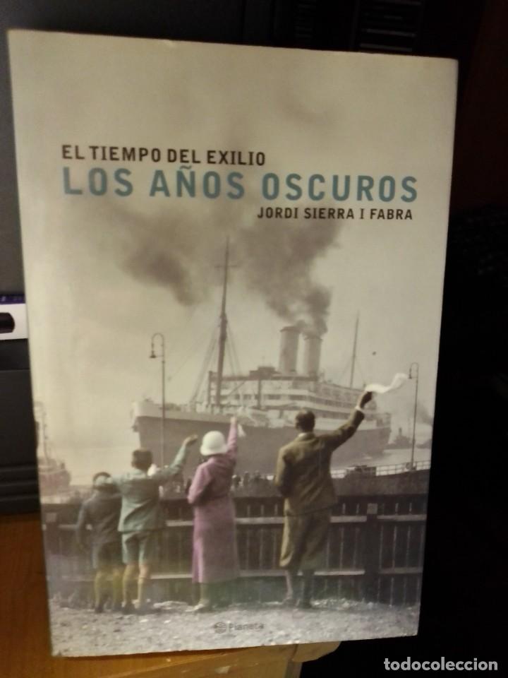 Libros de segunda mano: J. Serra i Fabra. Los a&ntilde;os oscuros.. Planeta 2002 - Foto 1