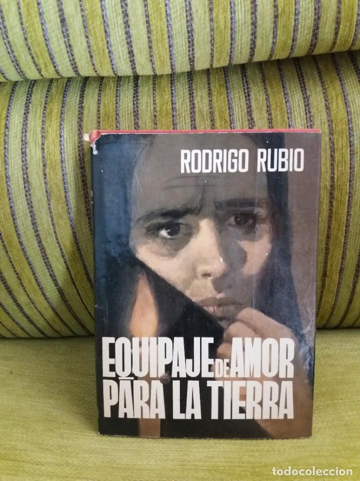 Libros de segunda mano: EQUIPAJE DE AMOR PARA LA TIERRA - Foto 1