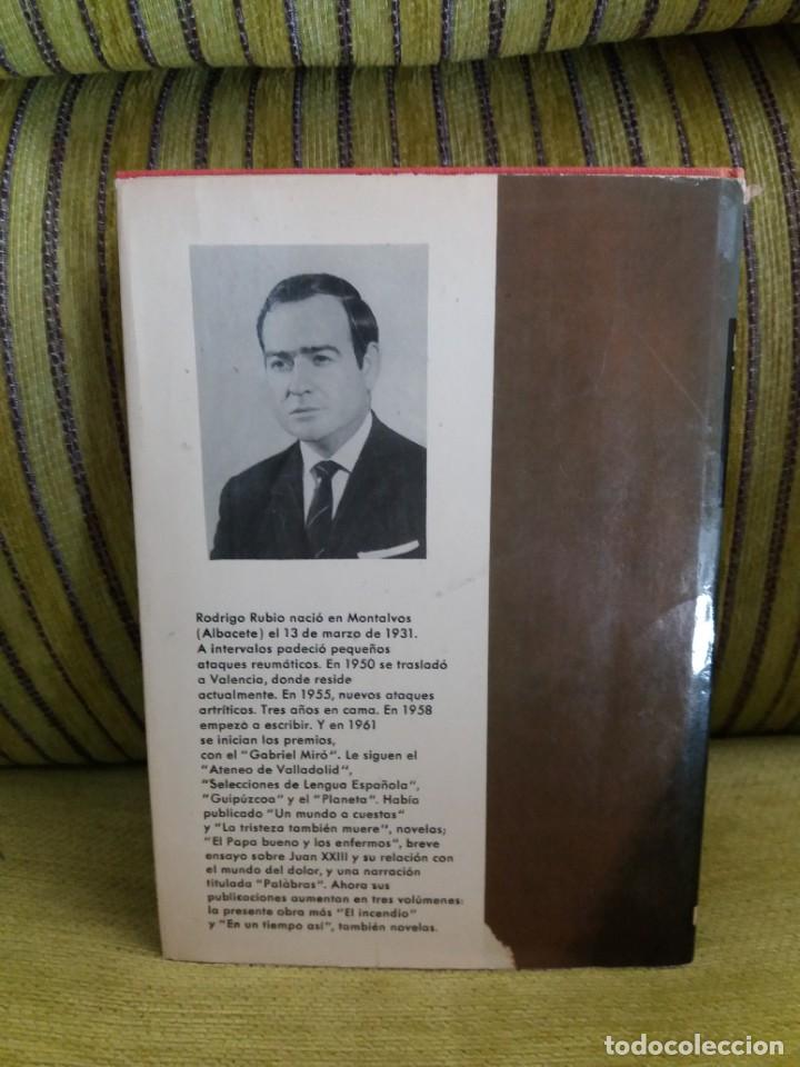 Libros de segunda mano: EQUIPAJE DE AMOR PARA LA TIERRA - Foto 3