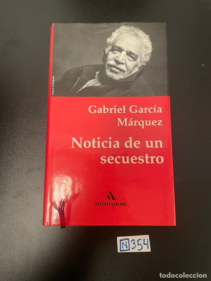 Libros de segunda mano: Noticia de un secuestro - Foto 1