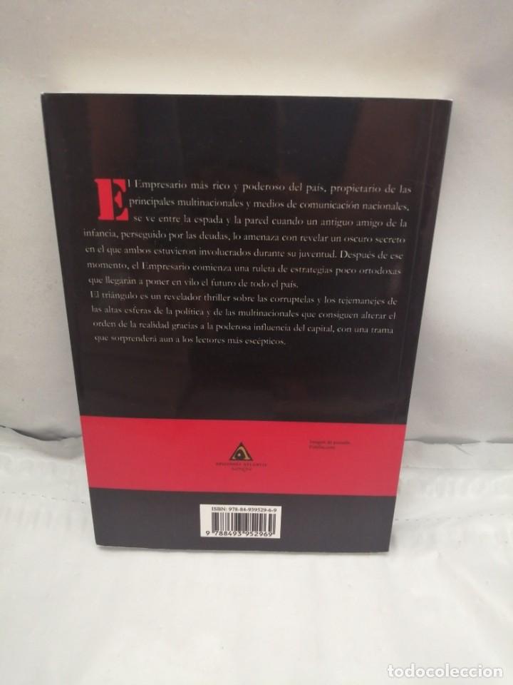 Libros de segunda mano: EL TRI&Aacute;NGULO (PRIMERA EDICI&Oacute;N) - Foto 2