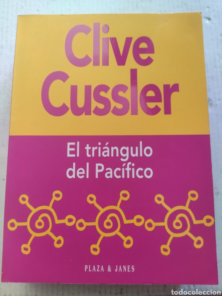 Libros de segunda mano: EL TRIANGULO DEL PACIFICO. CLIVE CUSSLER - Foto 1