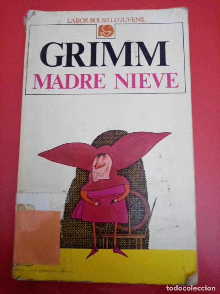 Libros de segunda mano: Madre Nieve, Grim - Foto 1