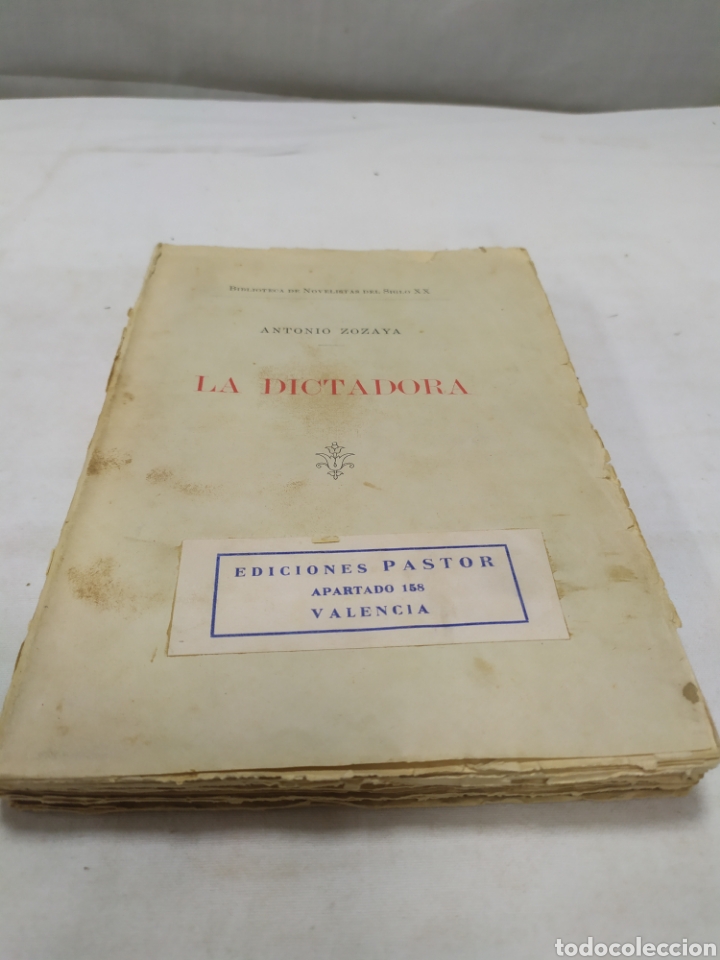 Libros de segunda mano: La dictadora, Ediciones Pastor - Foto 1