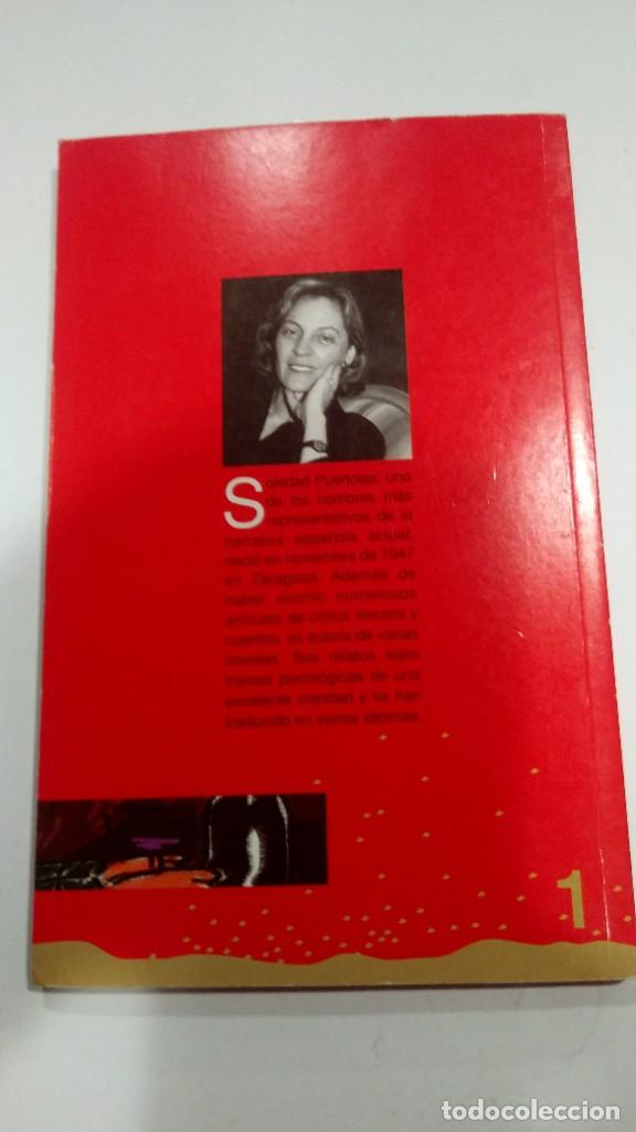 Libros de segunda mano: A la hora que cierran los bares Soledad Puertolas - Foto 2