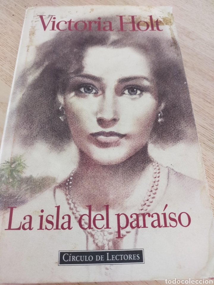 Libros de segunda mano: La isla del para&iacute;so - Foto 1
