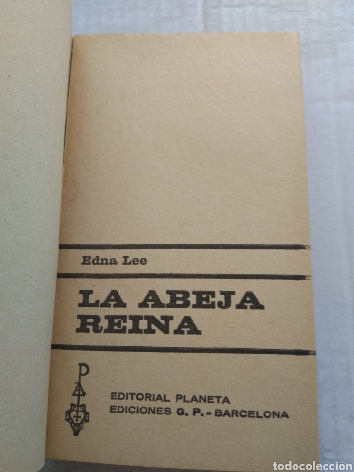 Libros de segunda mano: LA ABEJA REINA/EDNA LEE - Foto 1