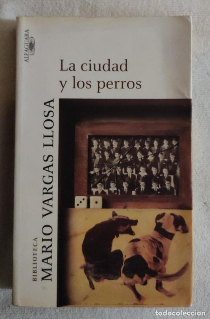 Libros de segunda mano: La Ciudad y los Perros. - Foto 1