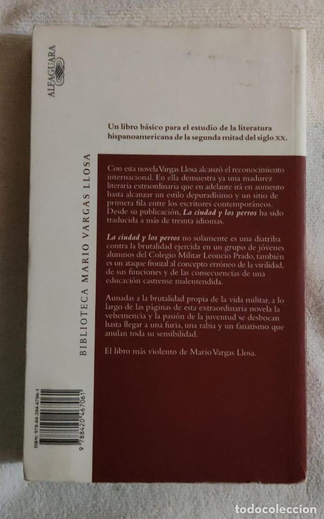 Libros de segunda mano: La Ciudad y los Perros. - Foto 2
