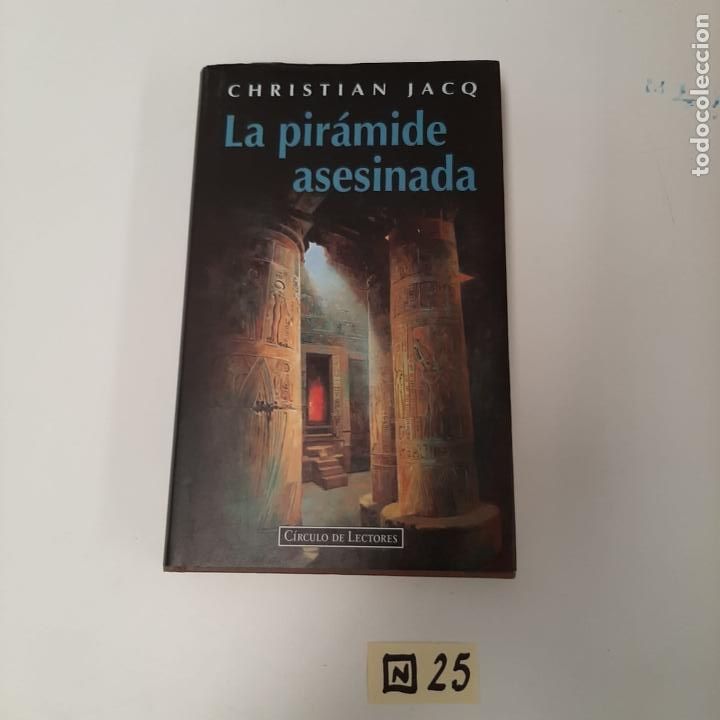 Libros de segunda mano: La pir&aacute;mide asesinada - Foto 1