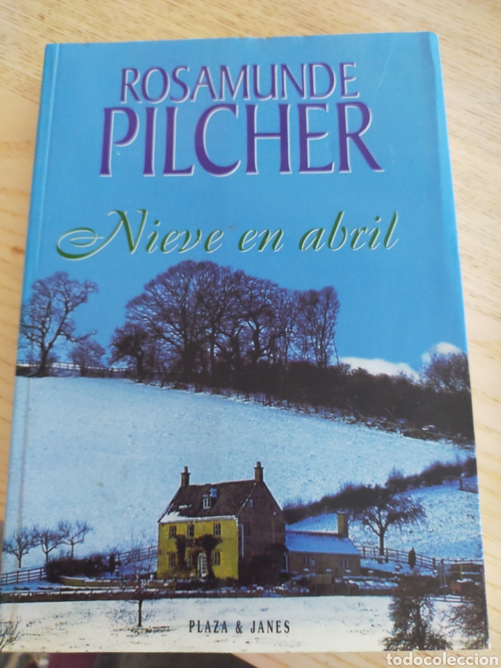 Libros de segunda mano: Nieve en abril - Foto 1
