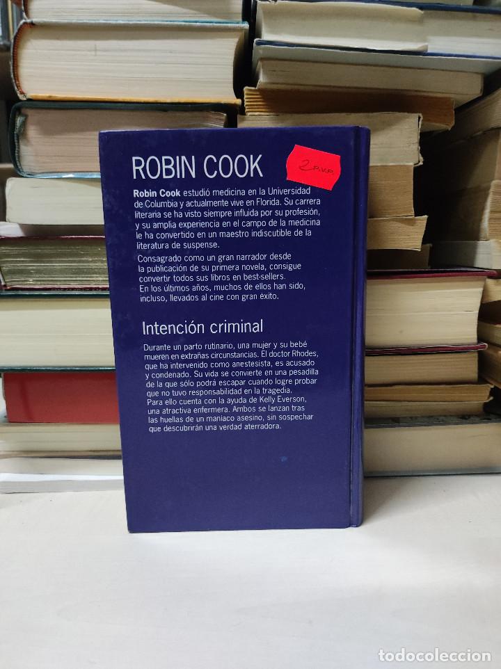 Libros de segunda mano: INTENCI&Oacute;N CRIMINAL ROBIN COOK - Foto 2