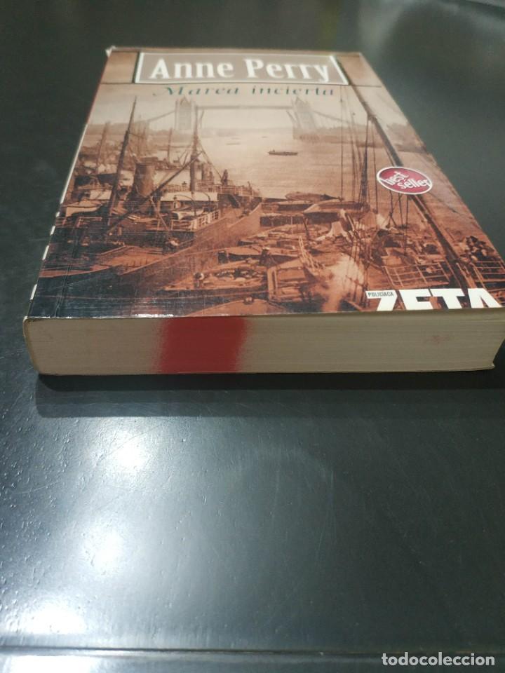 Libros de segunda mano: MAREA INCIERTA. ANNE PERRY - Foto 2