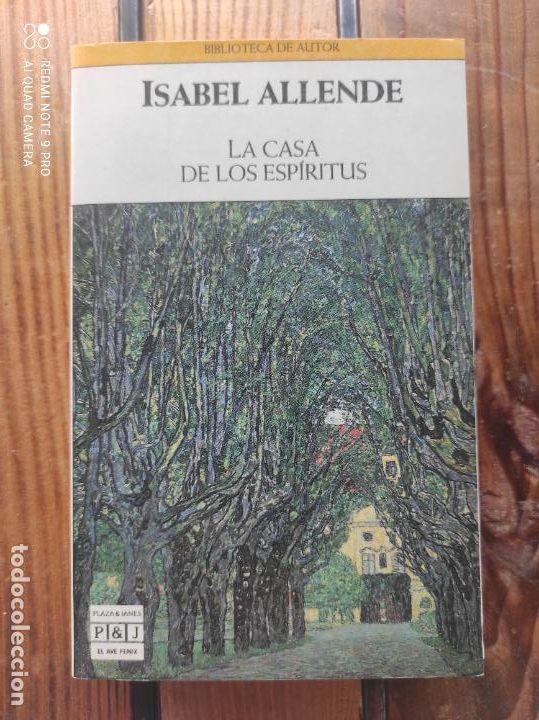 Libros de segunda mano: LA CASA DE LOS ESPIRITUS - ISABEL ALLENDE - Foto 1