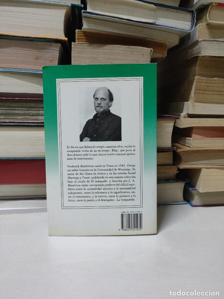 Libros de segunda mano: DOS CONTRA UNO FREDERICK BARTHELME - Foto 2