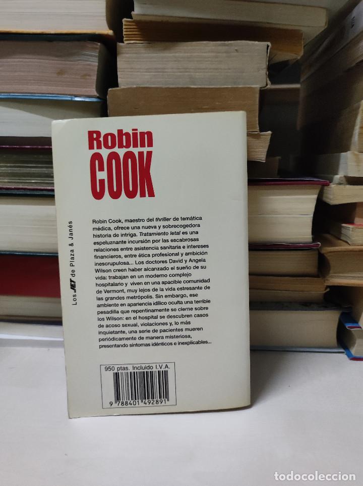 Libros de segunda mano: TRATAMIENTO LETAL ROBIN COOK - Foto 2