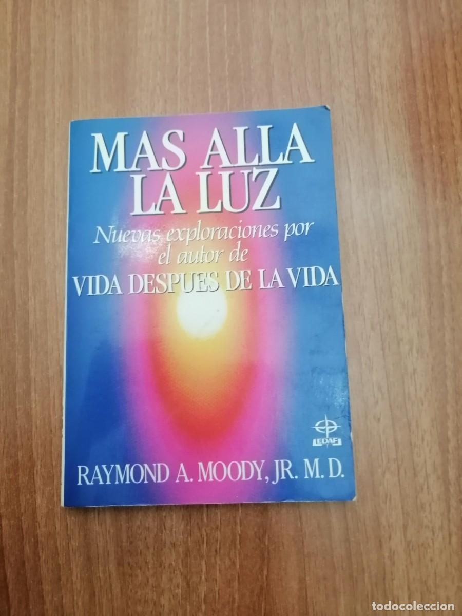 Libros de segunda mano: MAS ALLA LA LUZ - Foto 1