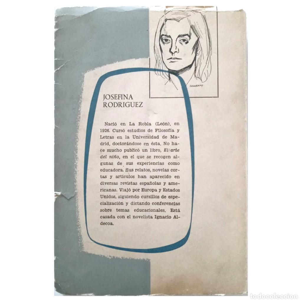 Libros de segunda mano: A NINGUNA PARTE. Rodr&iacute;guez, Josefina - Foto 2