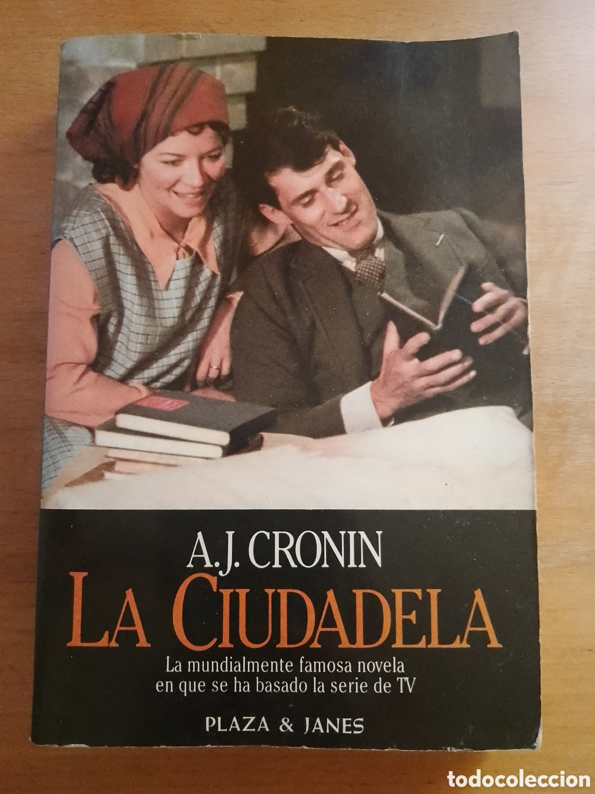 Libros de segunda mano: LA CIUDADELA. Cronin, A. J.. - Foto 1