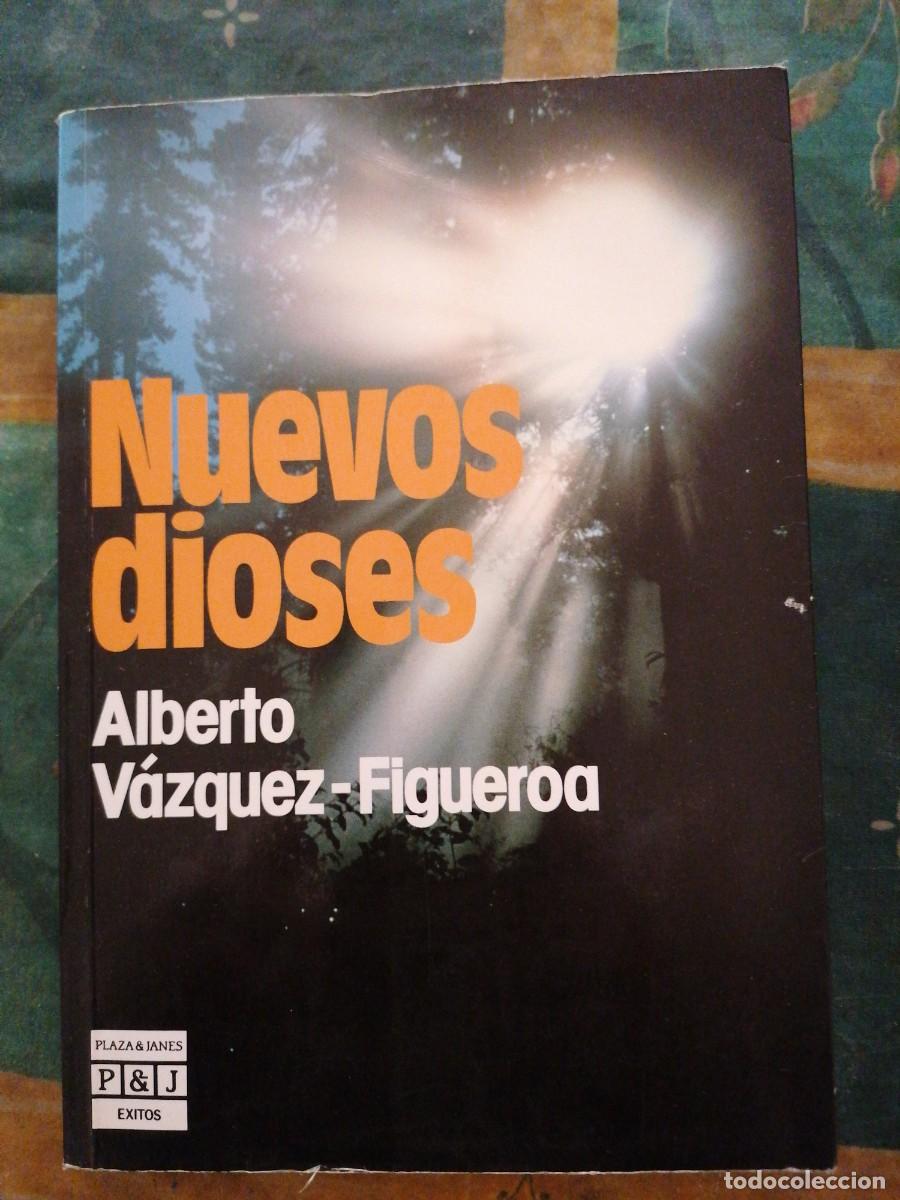 Libros de segunda mano: NUEVOS DIOSES - Foto 1