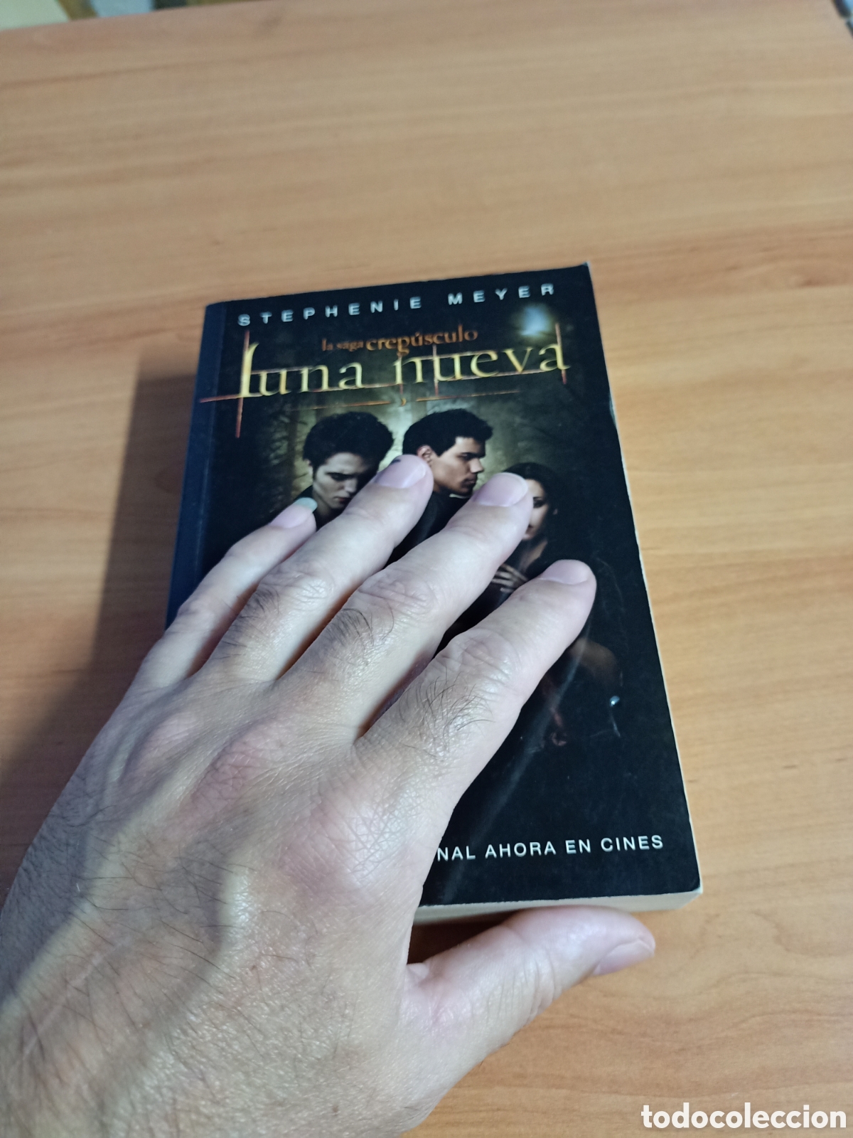 Libros de segunda mano: Luna nueva - Stephanie Meyer - Foto 2