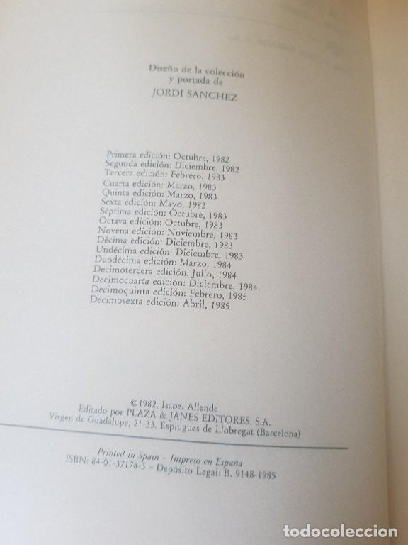 Libros de segunda mano: La casa de los espiritus - Isabel Allende - Foto 2