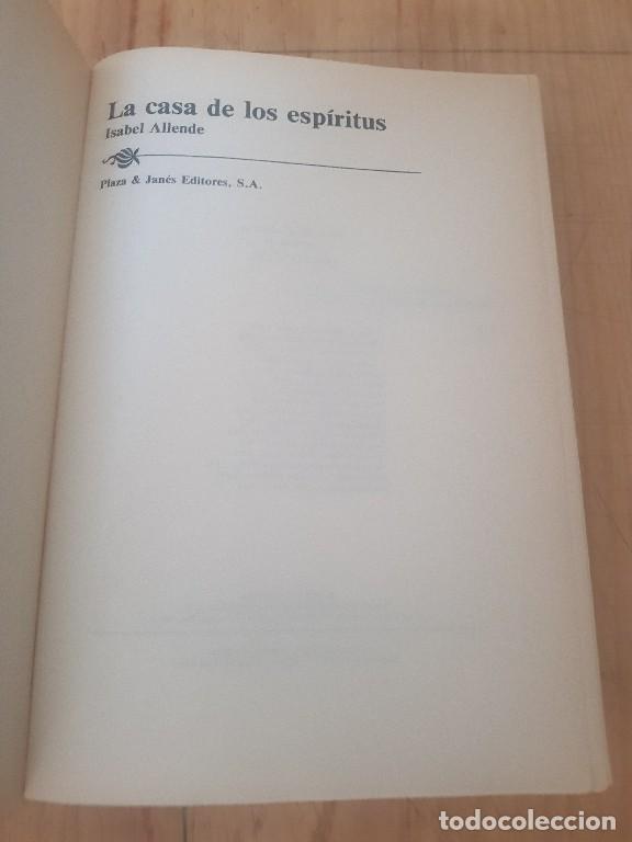 Libros de segunda mano: La casa de los espiritus - Isabel Allende - Foto 5