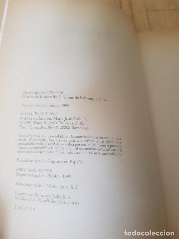 Libros de segunda mano: El regalo - Danielle Steel - Foto 3