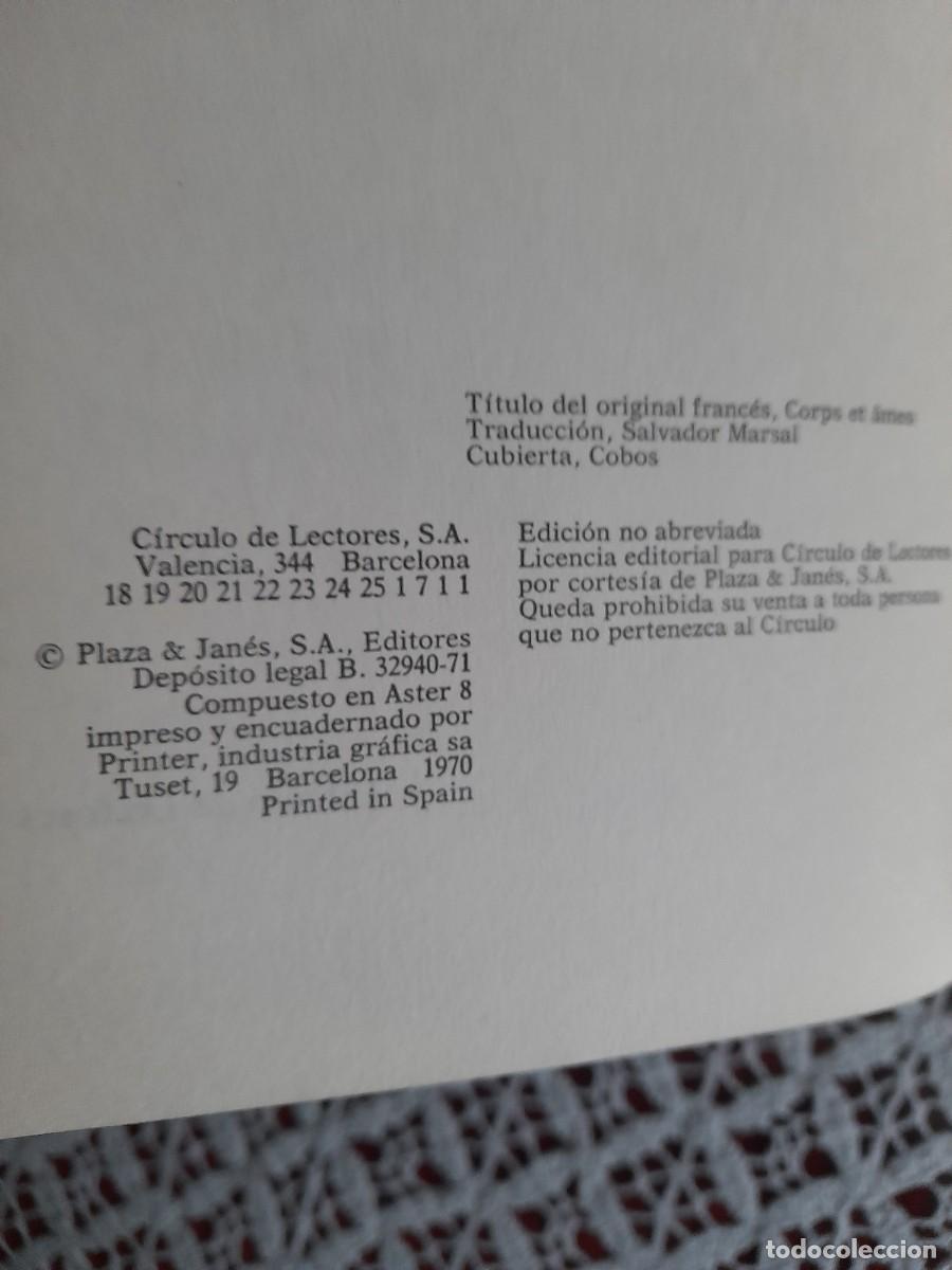 Libros de segunda mano: Cuerpos y almas 1970 - Foto 2