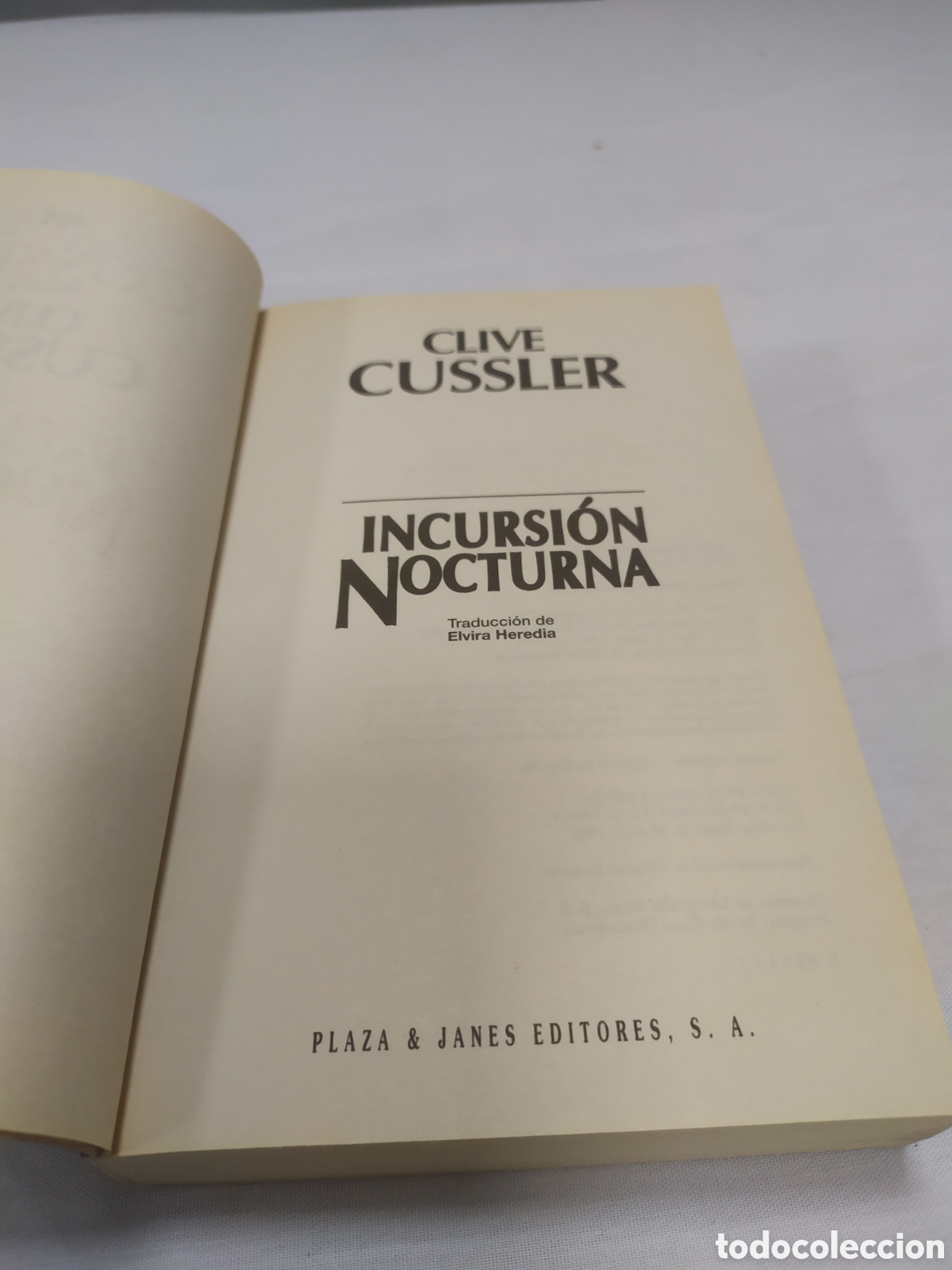 Libros de segunda mano: Incursi&oacute;n nocturna. Clive Cussler, 1996 - Foto 3