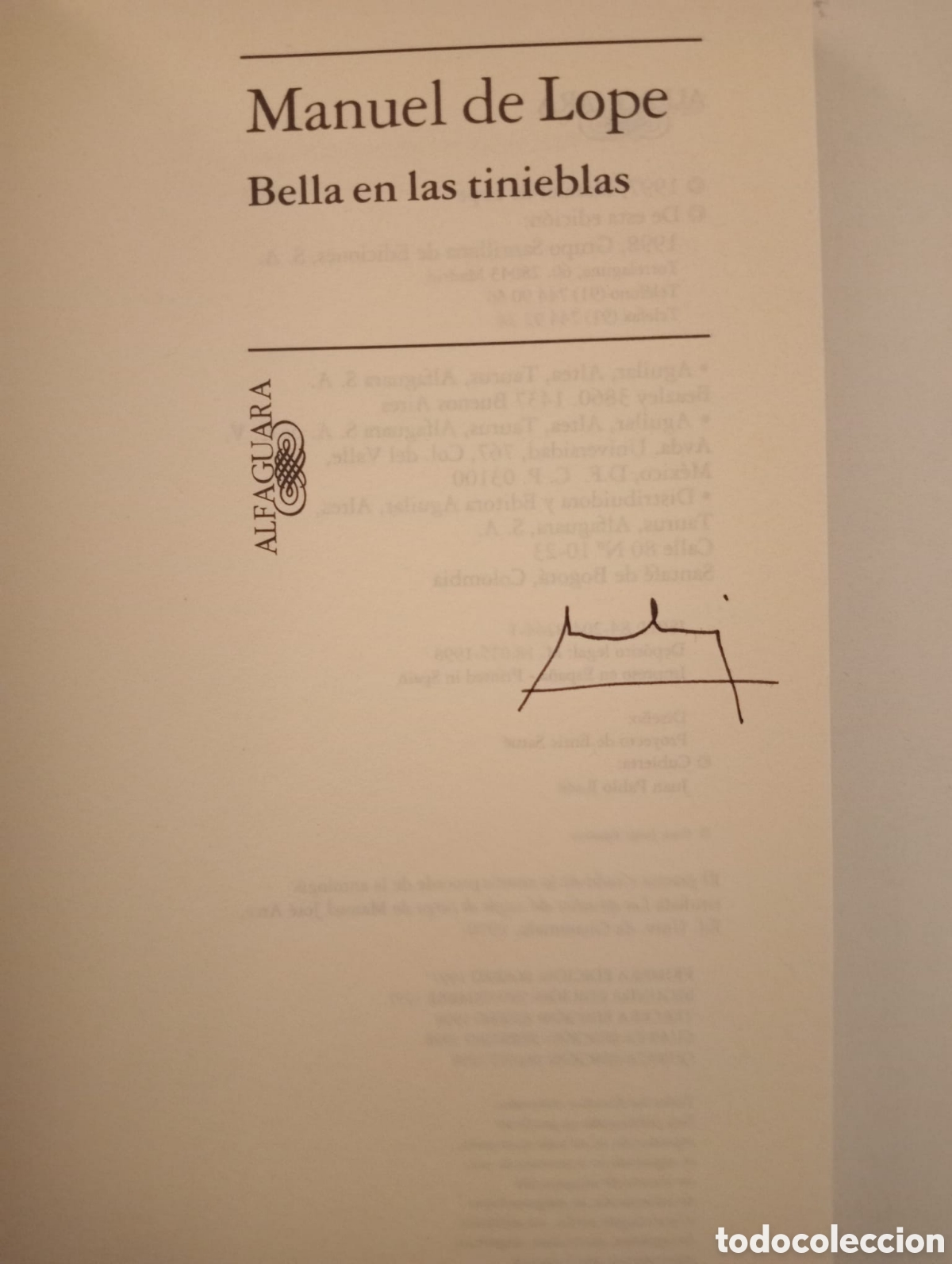 Libros de segunda mano: Bella en las tinieblas / Manuel de Lope - Foto 2