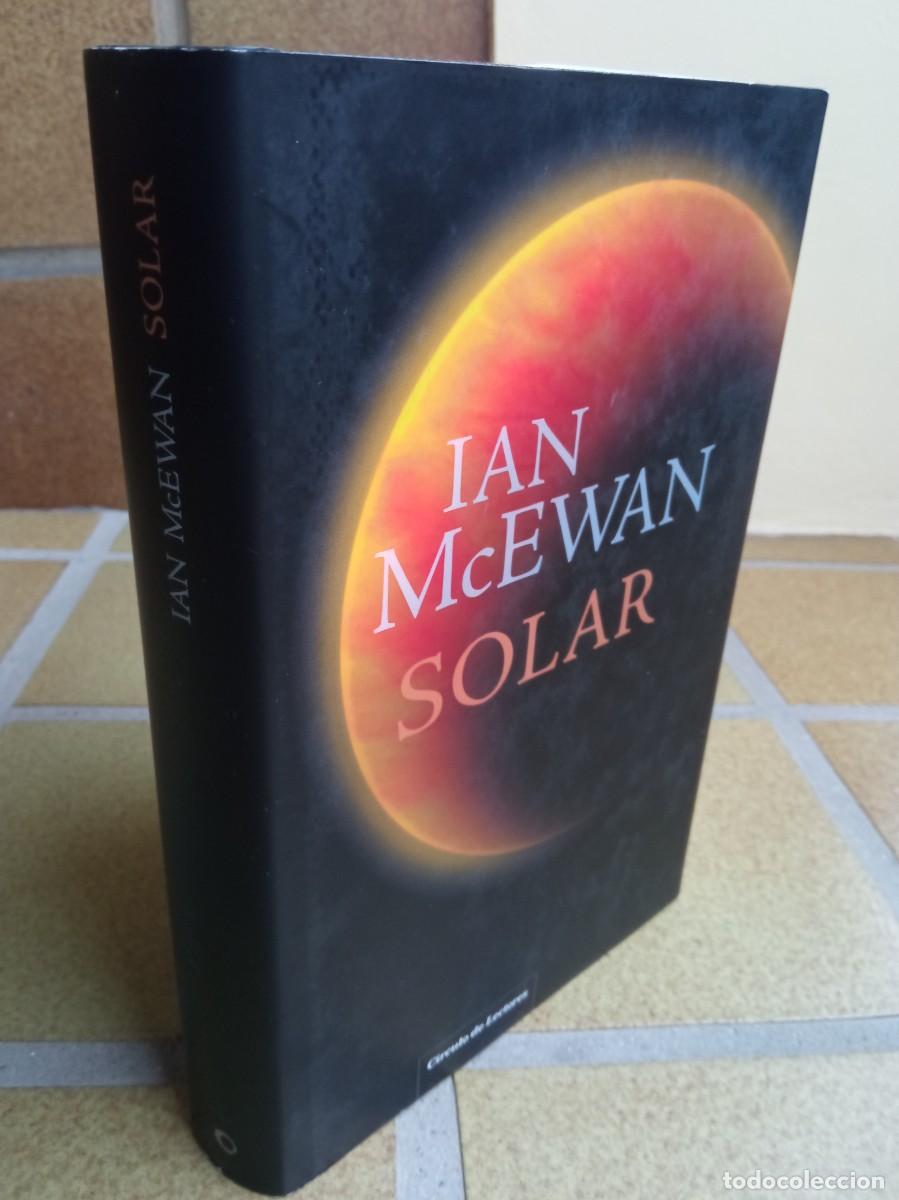 Libros de segunda mano: Solar. Autor: Ian McEwan - Foto 1