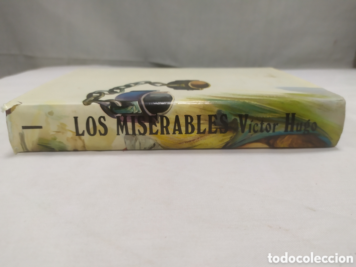 Libros de segunda mano: Los Miserables. V&iacute;ctor Hugo, 1973 - Foto 2