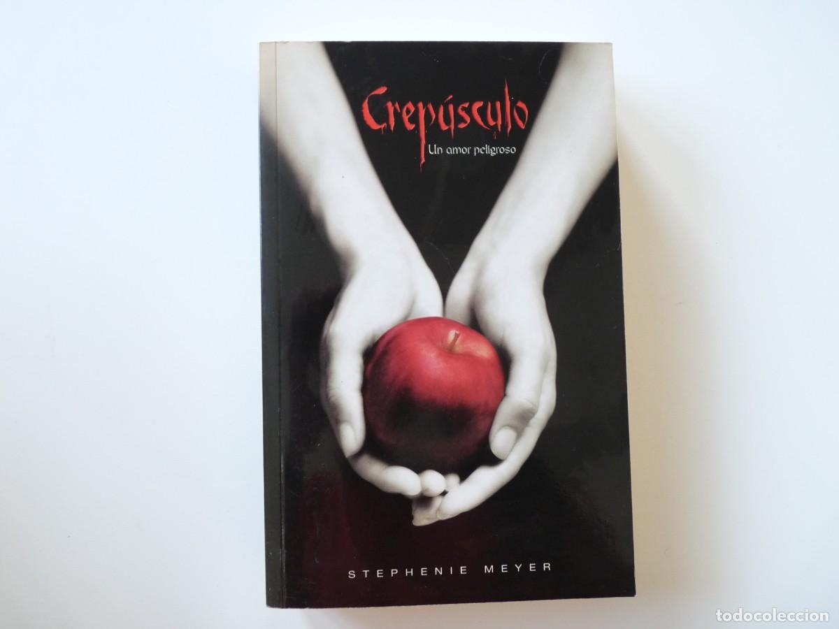 Libros de segunda mano: LIBRO CREPUSCULO de STEPHENIE MEYER REF: 2-170 - Foto 1