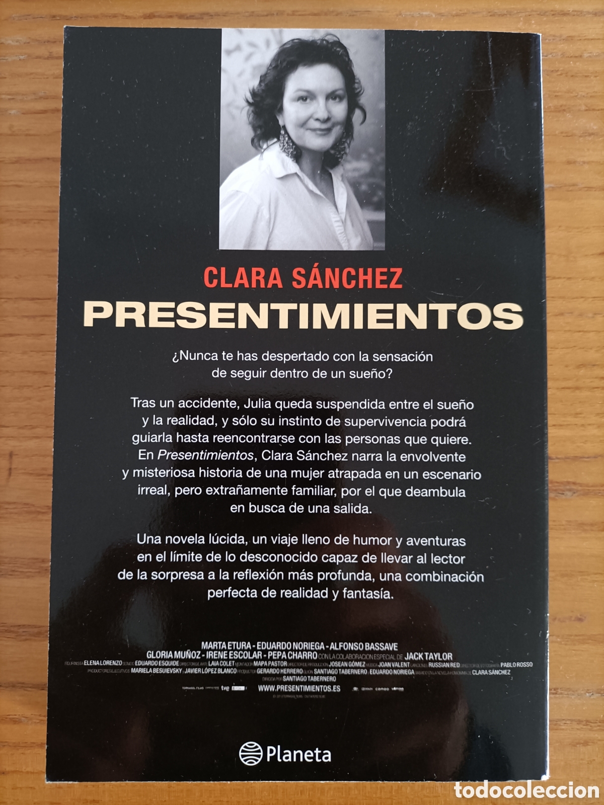 Libros de segunda mano: Presentimientos. Clara S&aacute;nchez. Planeta. 97884 - Foto 2