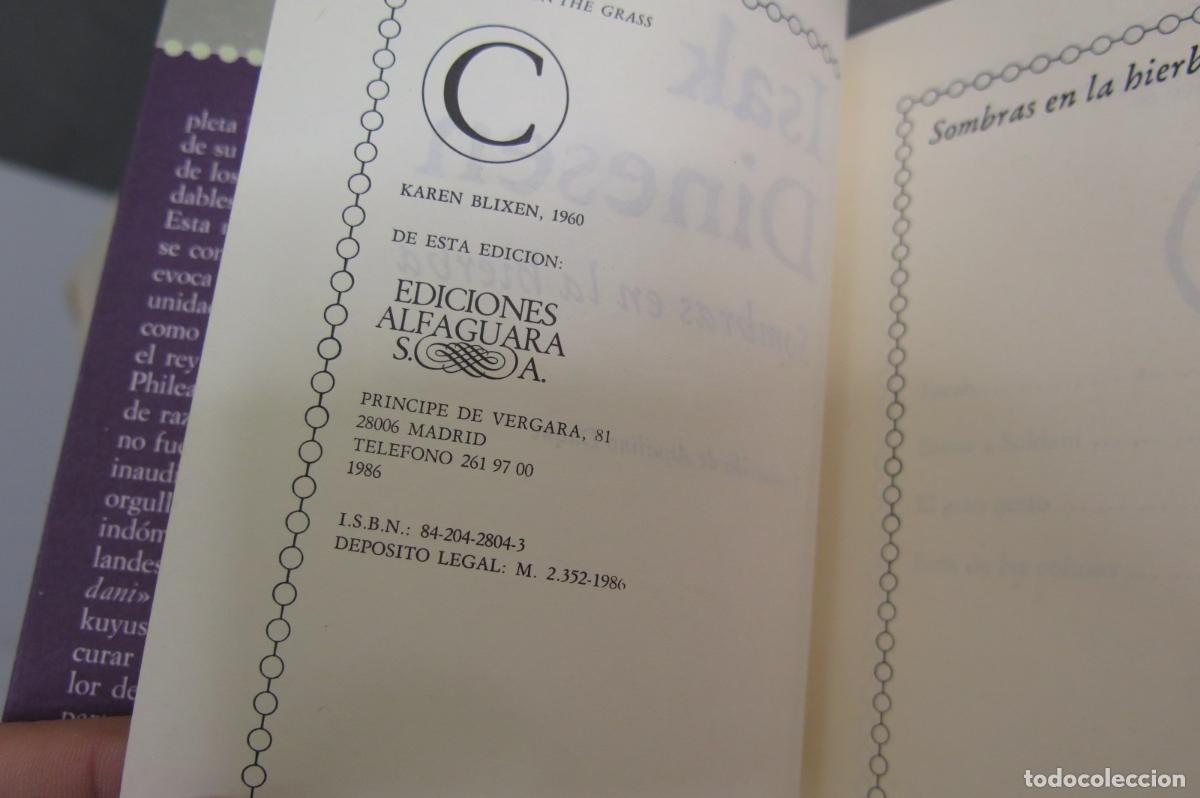 Libros de segunda mano: 1960.- sombras en la hierba. DINESEN - Foto 2