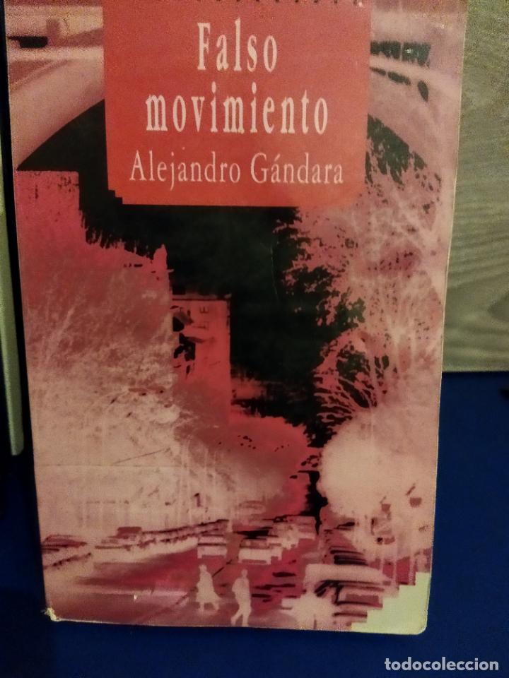 Libros de segunda mano: Falso movimiento - Foto 1