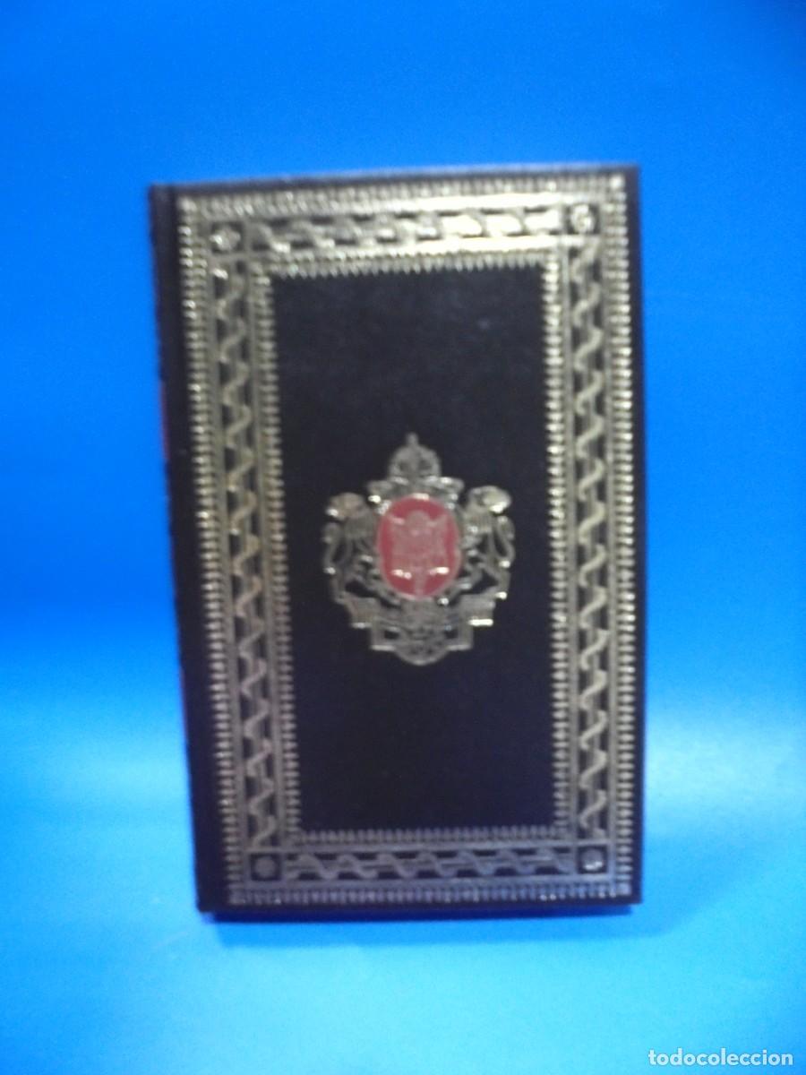 Second hand books: EL CABALLERO DE LA &uml;MAISON ROUGE&uml;. ALEXANDRE DUMAS. 1976. PAGS : 250.