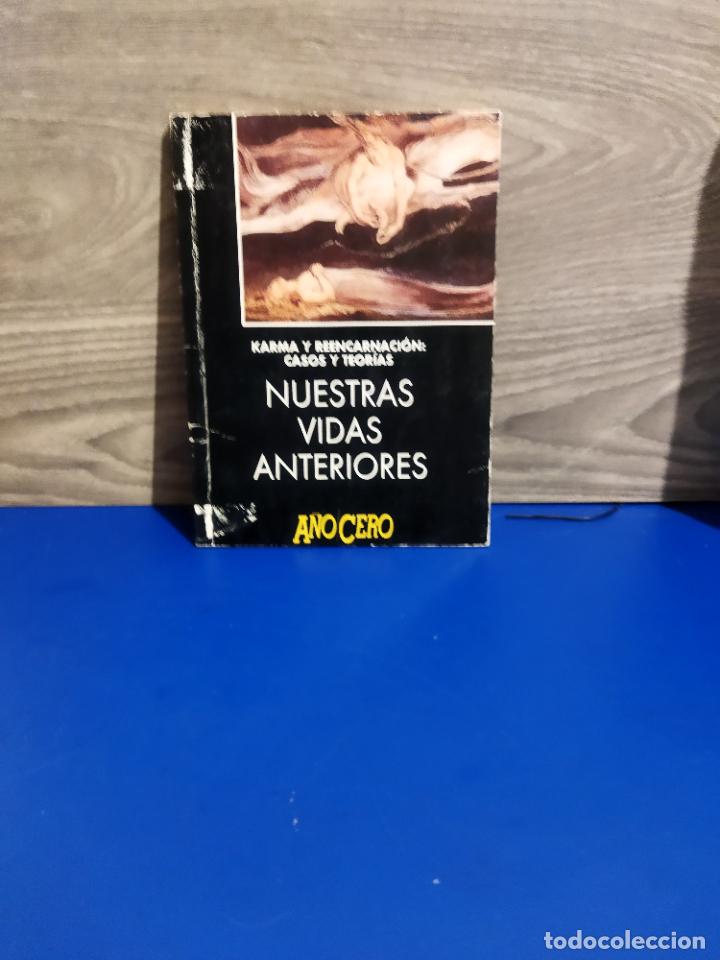 Libros de segunda mano: Nuestras vidas anteriores - Foto 1
