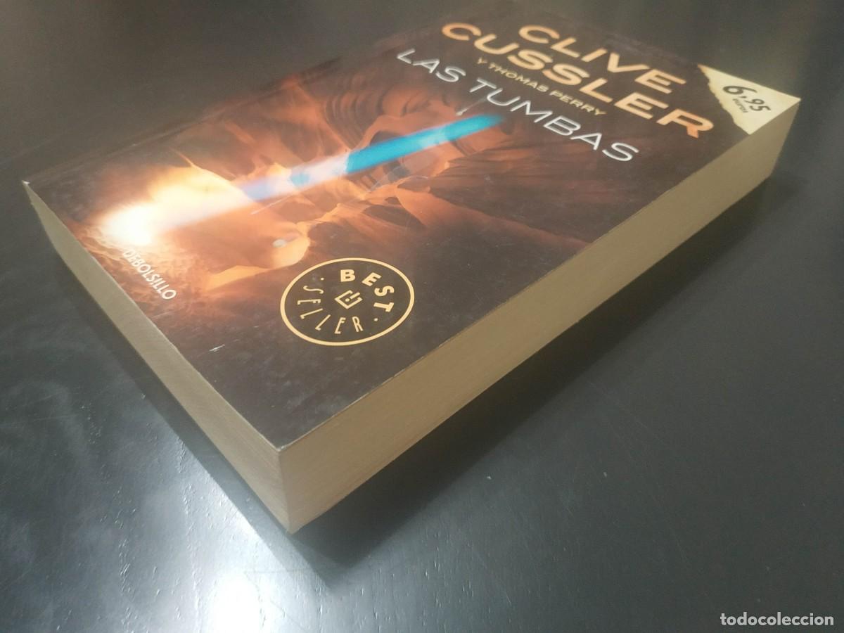 Libros de segunda mano: LAS TUMBAS. CLIVE CUSSLER - Foto 2