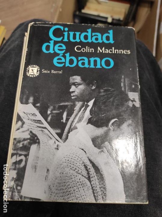 Libros de segunda mano: CIUDAD DE &Eacute;BANO - Colin MacInnes - Foto 1