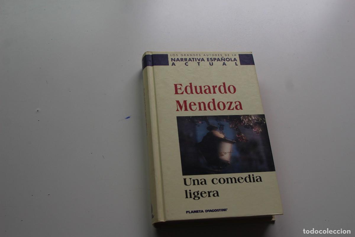 Libros de segunda mano: UNA COMEDIA LIGERA EDUARDO MENDOZA - Foto 1