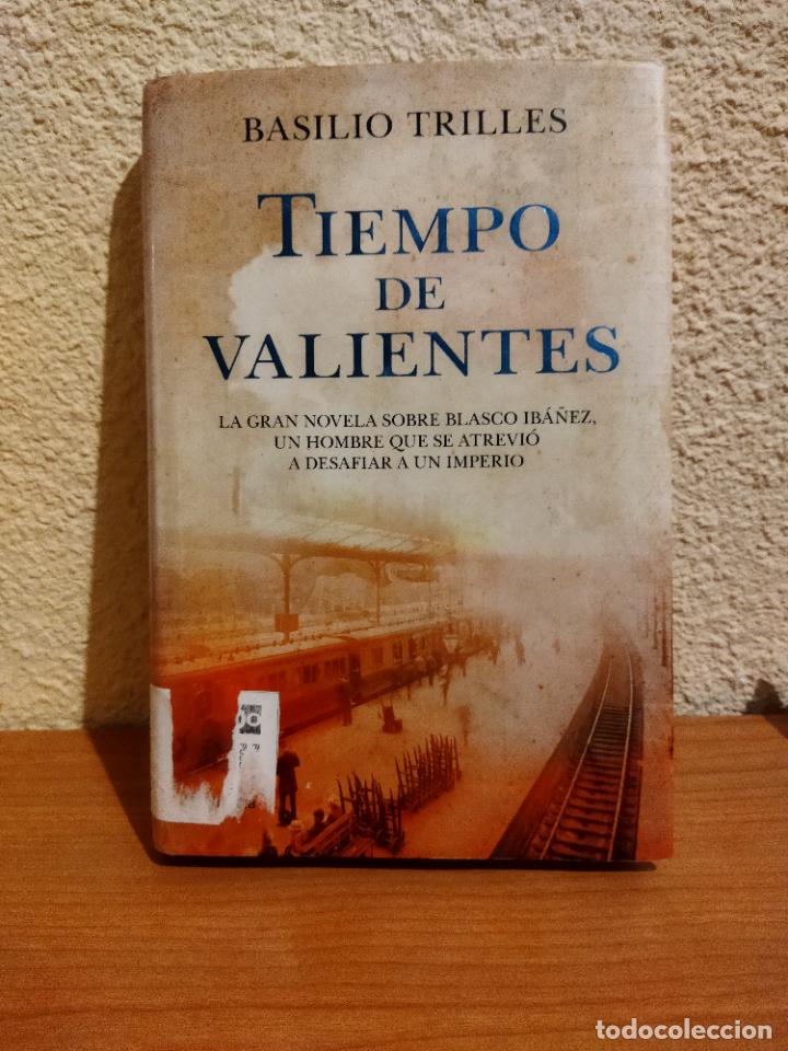 Libros de segunda mano: Tiempo de valientes - Foto 1