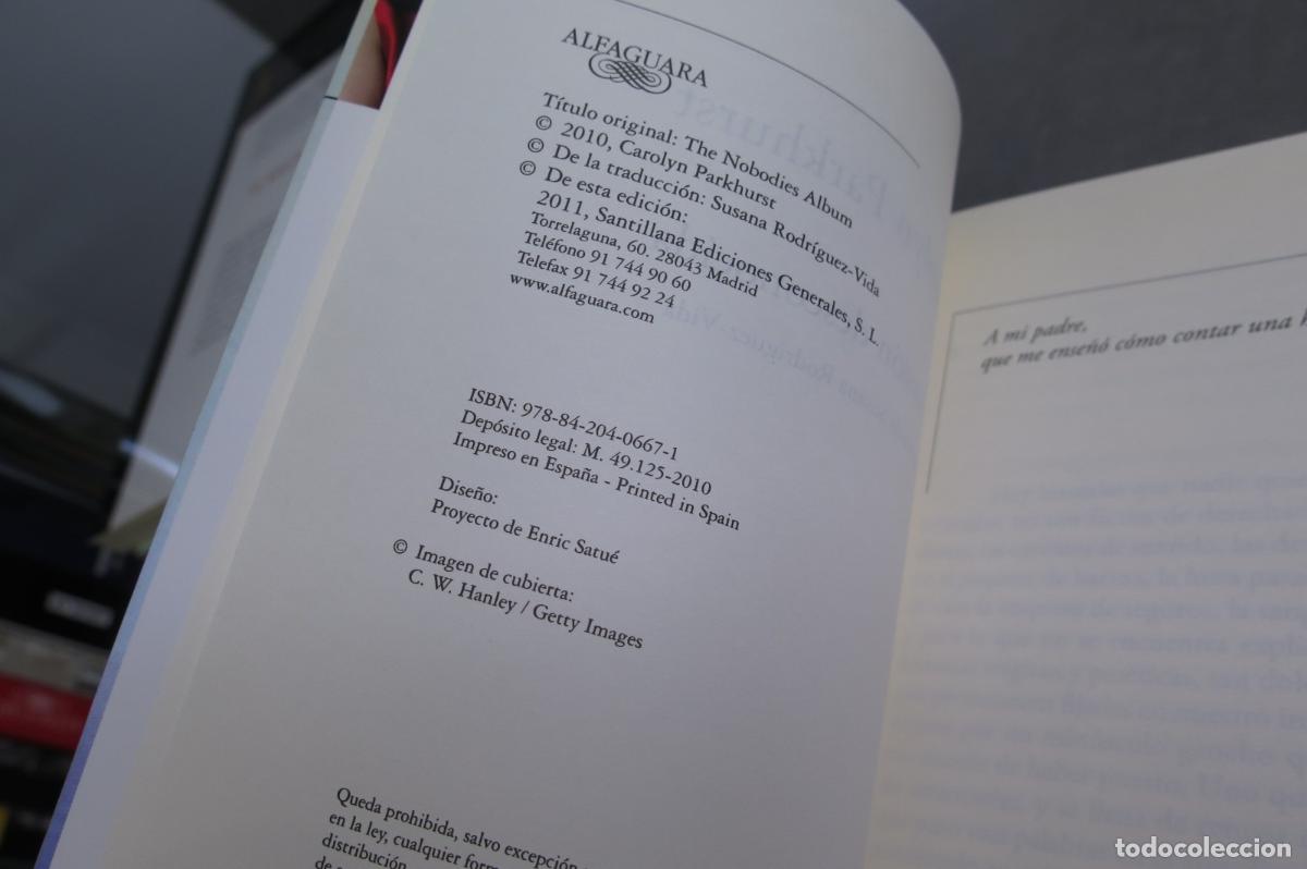 Libros de segunda mano: La versi&oacute;n desconocida. Carolyn Parkhurst - Foto 2
