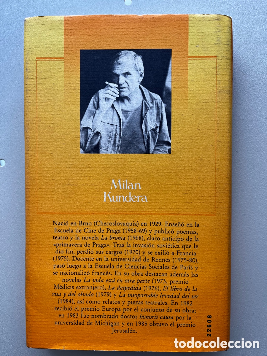 Libros de segunda mano: Insoportable levedad del ser Milan Kundera, 1986 c&iacute;rculo de lectores - Foto 2